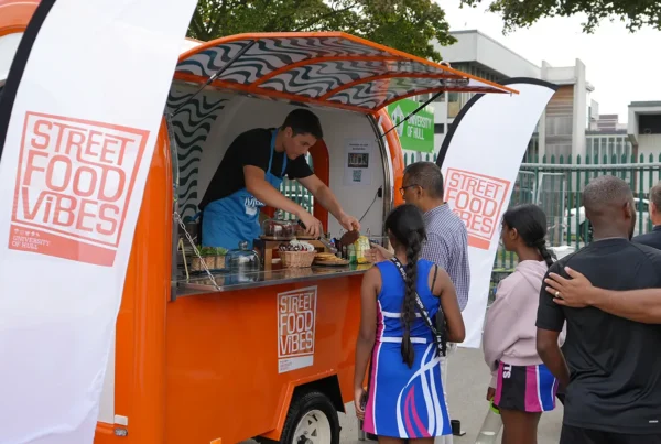 street food vibes pod with queue